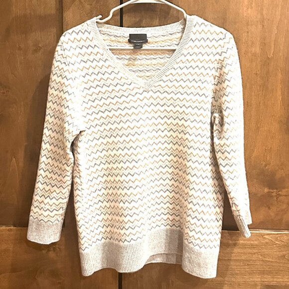 J CREW CASHMERE V-NECK CHEVRON PRINT SWEATER MEDIUM - Picture 1 of 5